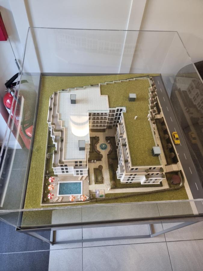 Apartment In Evargreen Complex With Terrace Warna Exterior foto