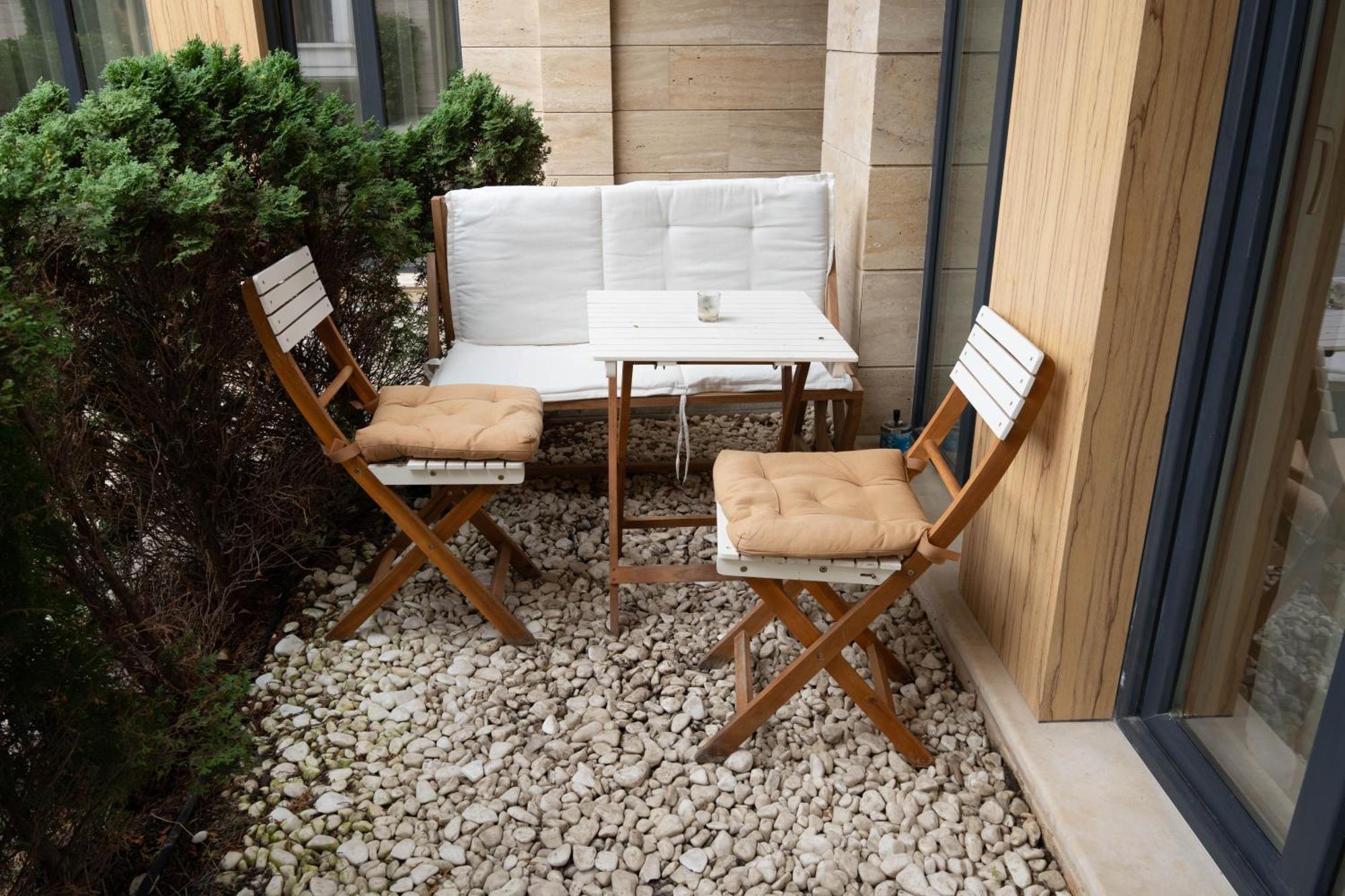 Apartment In Evargreen Complex With Terrace Warna Exterior foto